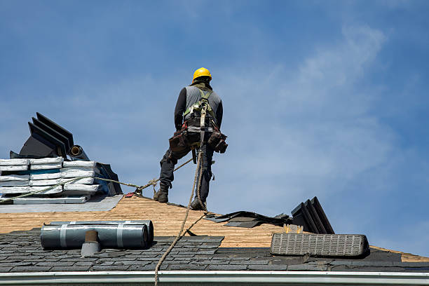 Professional Roofing technician working in Martinsville, OH